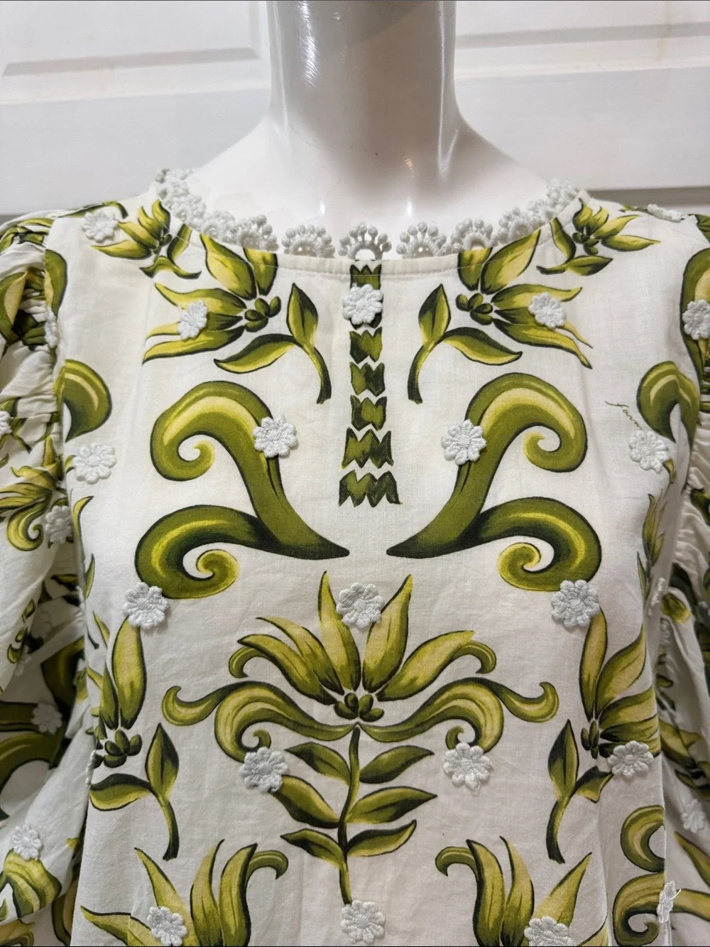 FARM RIO Milani Blouse Floral Puff-Sleeve Women's Top in Olive Green Size Large